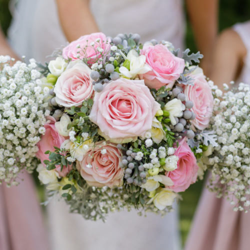 Wedding flowers in Wymondham and across Norfolk by Ragged Robin Florist